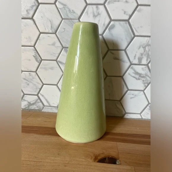 Vase - Picture 3 of 9